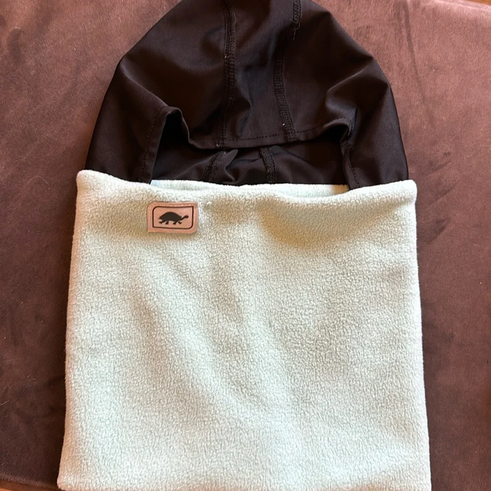 Like new turtle neck wear. Mint green color
